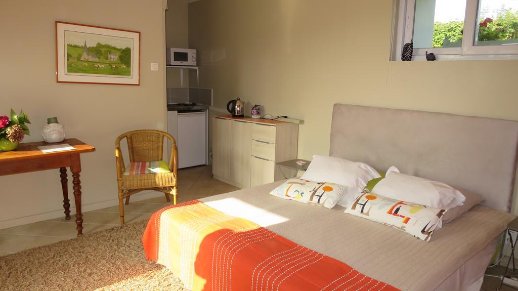 Grand Mainguet Bed & Breakfast Saint-Lambert-la-Potherie Exterior photo